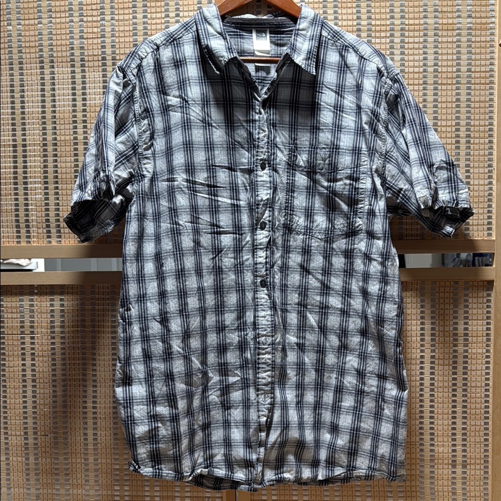 The North Face Black and White Casual Button Down Shirt